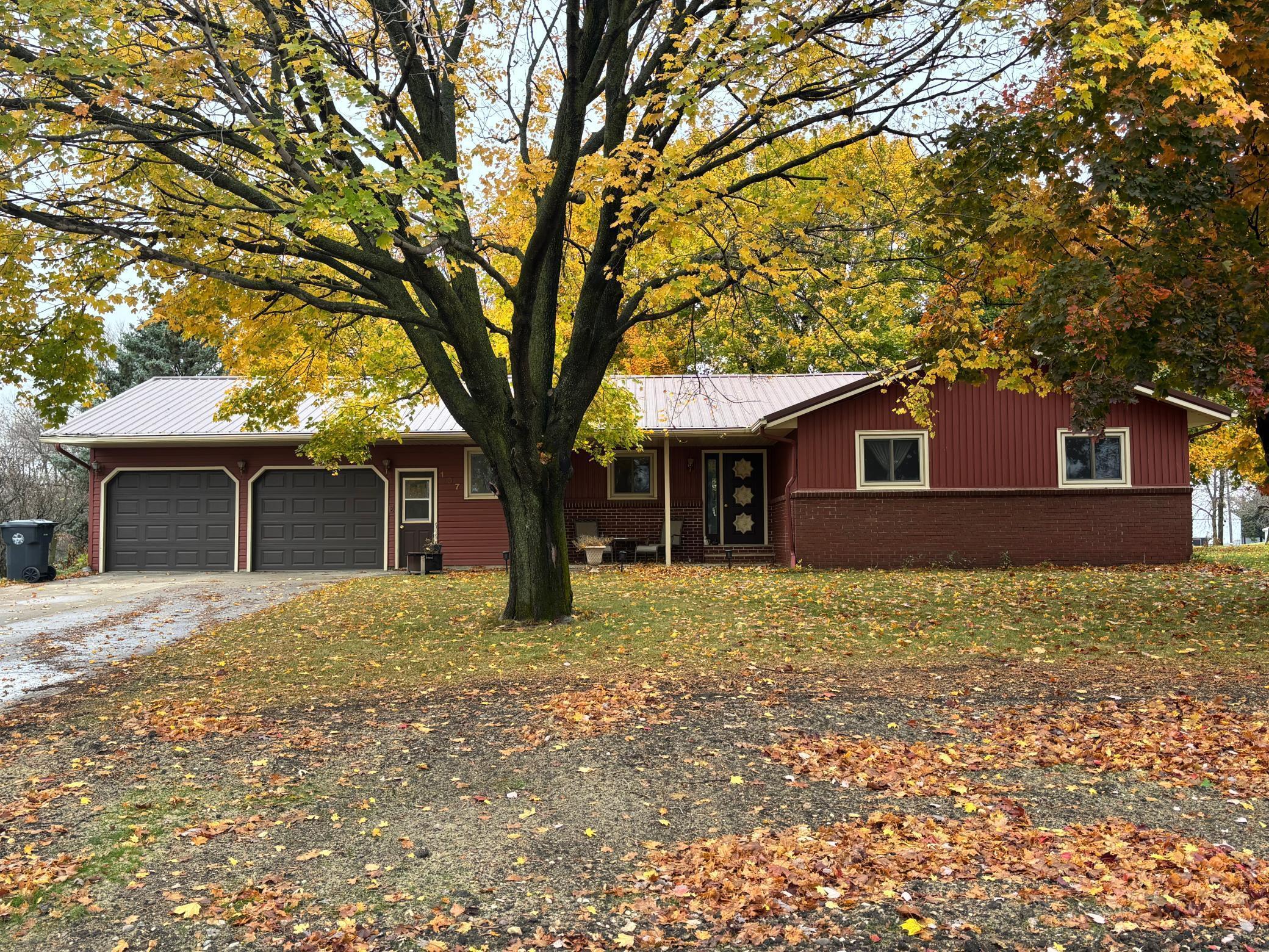 107 Golf Course Drive  Armstrong IA 50514 photo