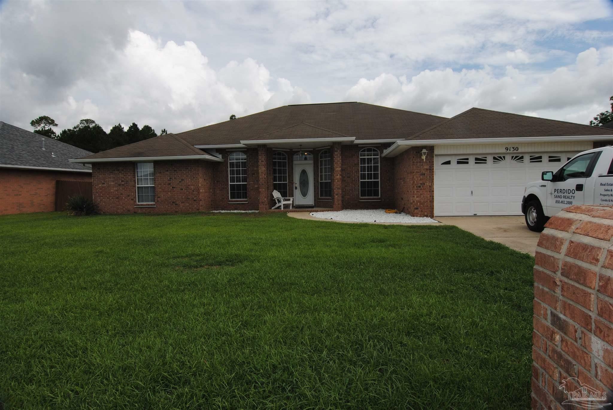 Property Photo:  9130 Daytona Dr  FL 32506 