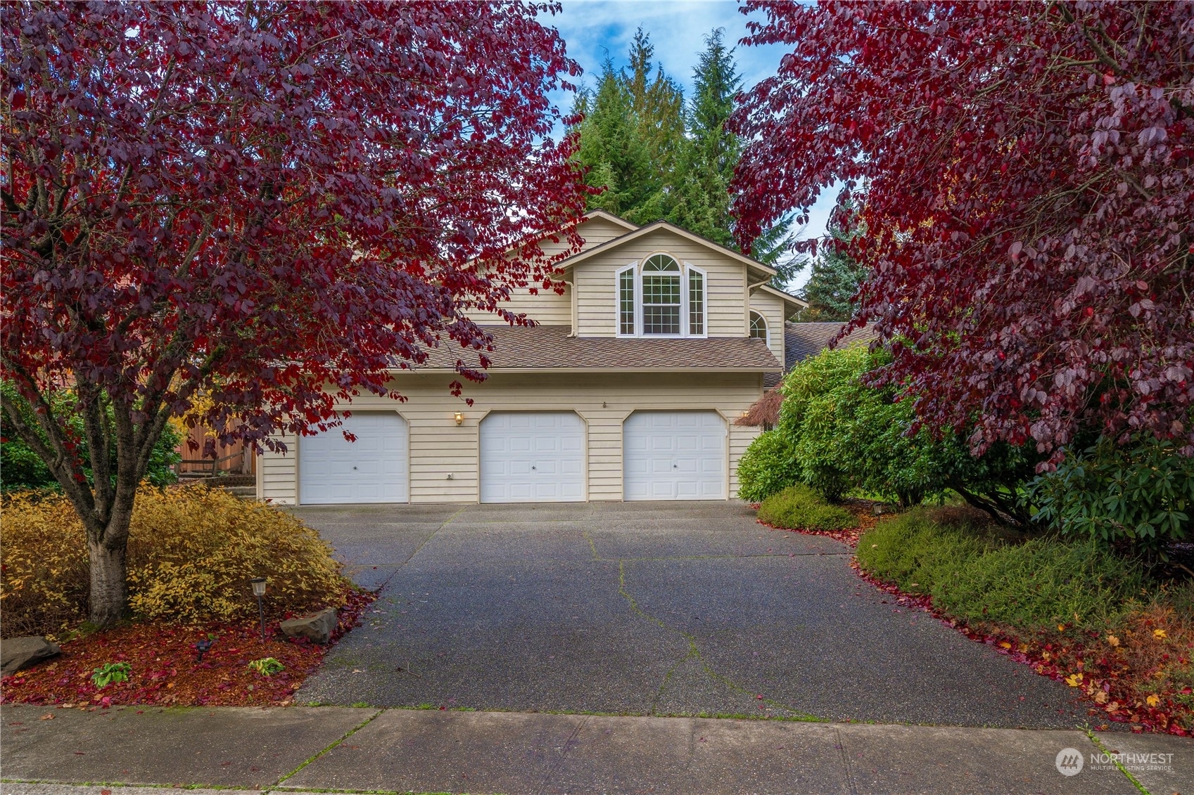 Property Photo:  15008  65th Avenue SE  WA 98296 