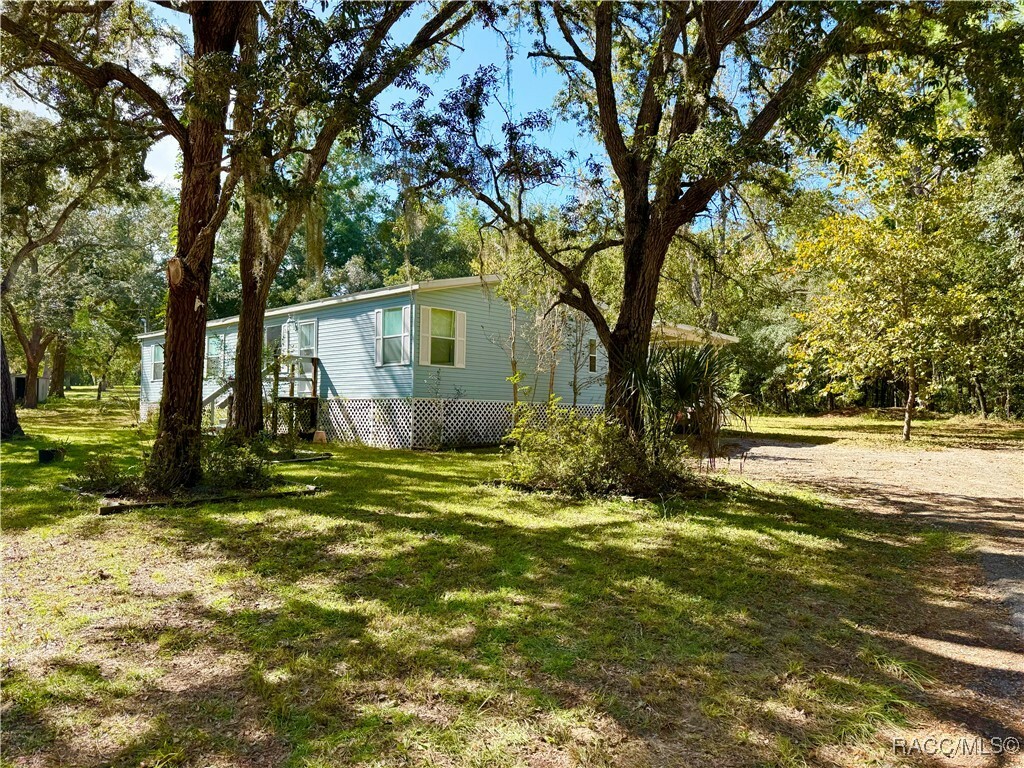 Property Photo:  2735 E Buck Court  FL 34452 