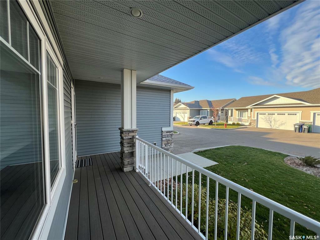 Property Photo:  3206 11th Street W 13  SK S7M 5Z1 