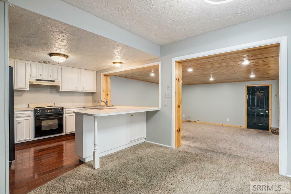 Property Photo:  1801 E 16th Street  ID 83404 