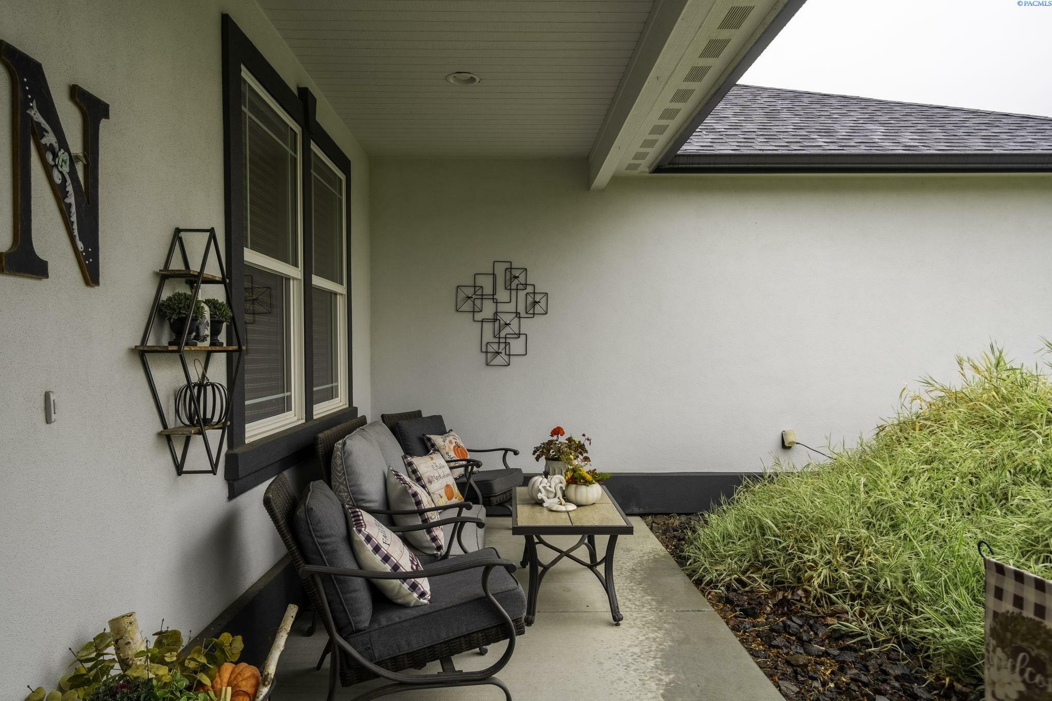 Property Photo: 4519 Indian Ridge Dr WA 99301