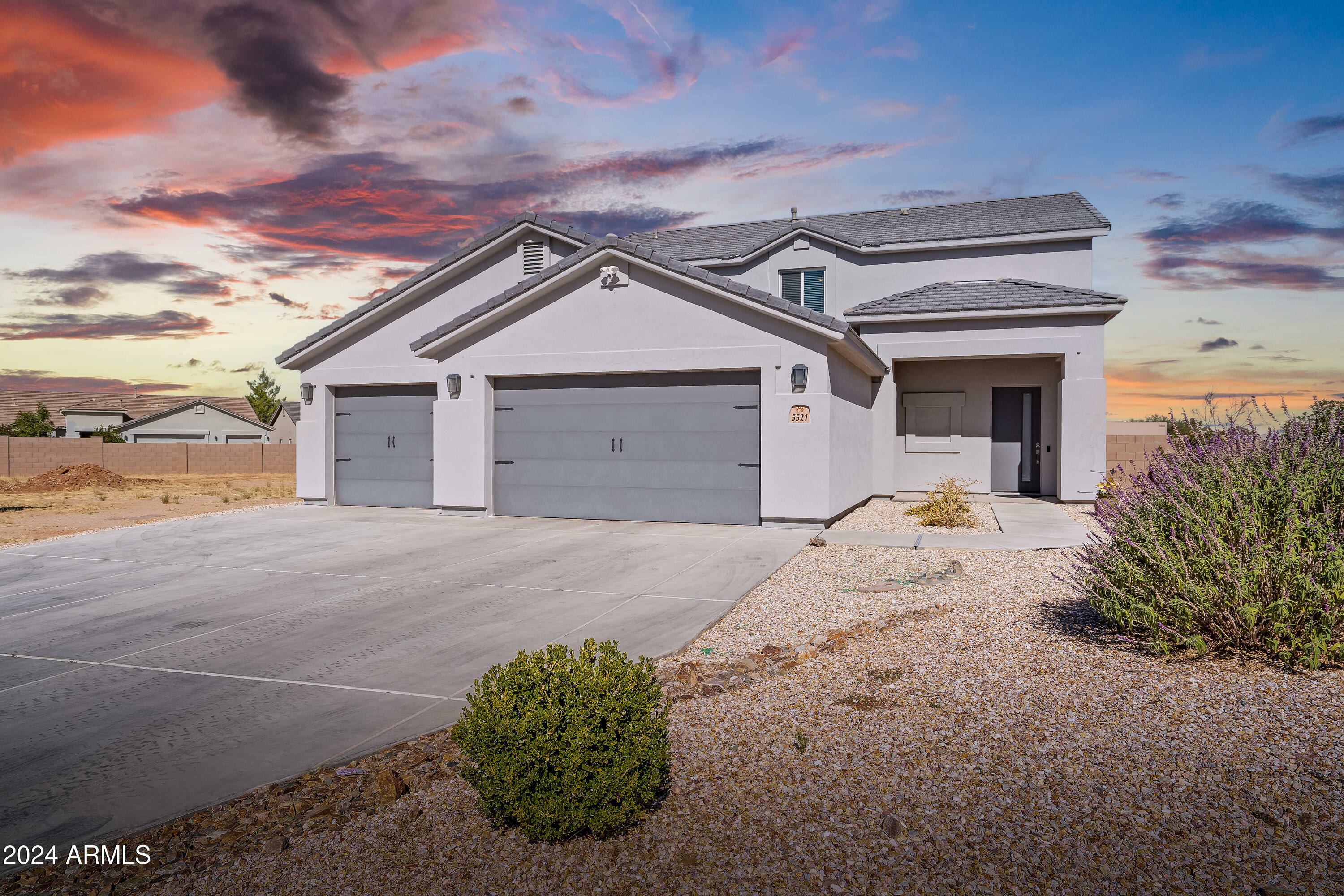 Property Photo:  5521 Desert Willow Loop  AZ 85635 