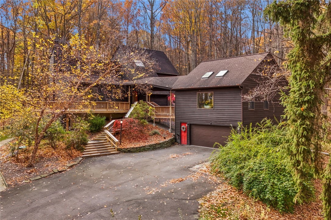 Property Photo:  1660 Taughannock Boulevard  NY 14886 