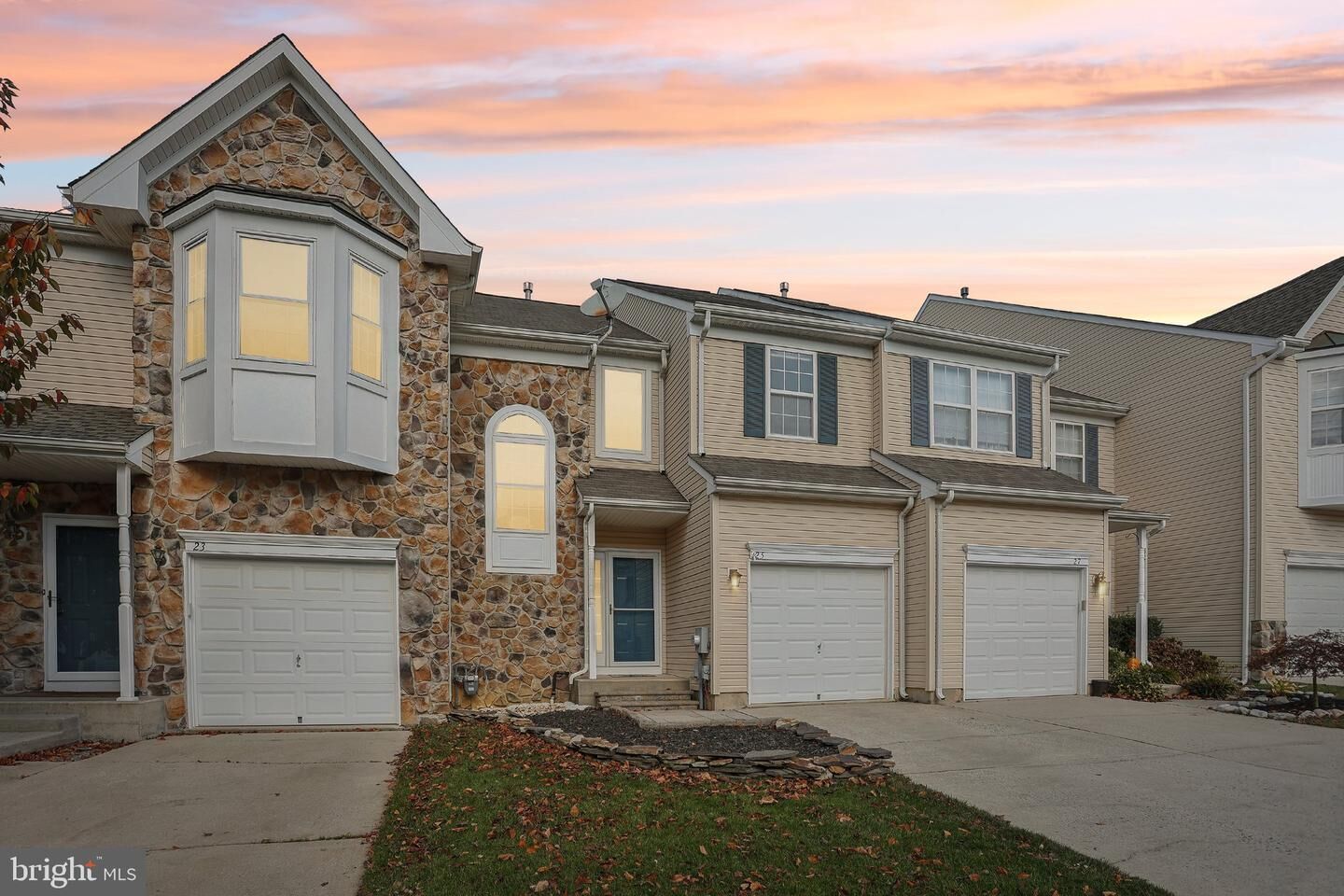 Property Photo: 25 Wyndham Court NJ 08505