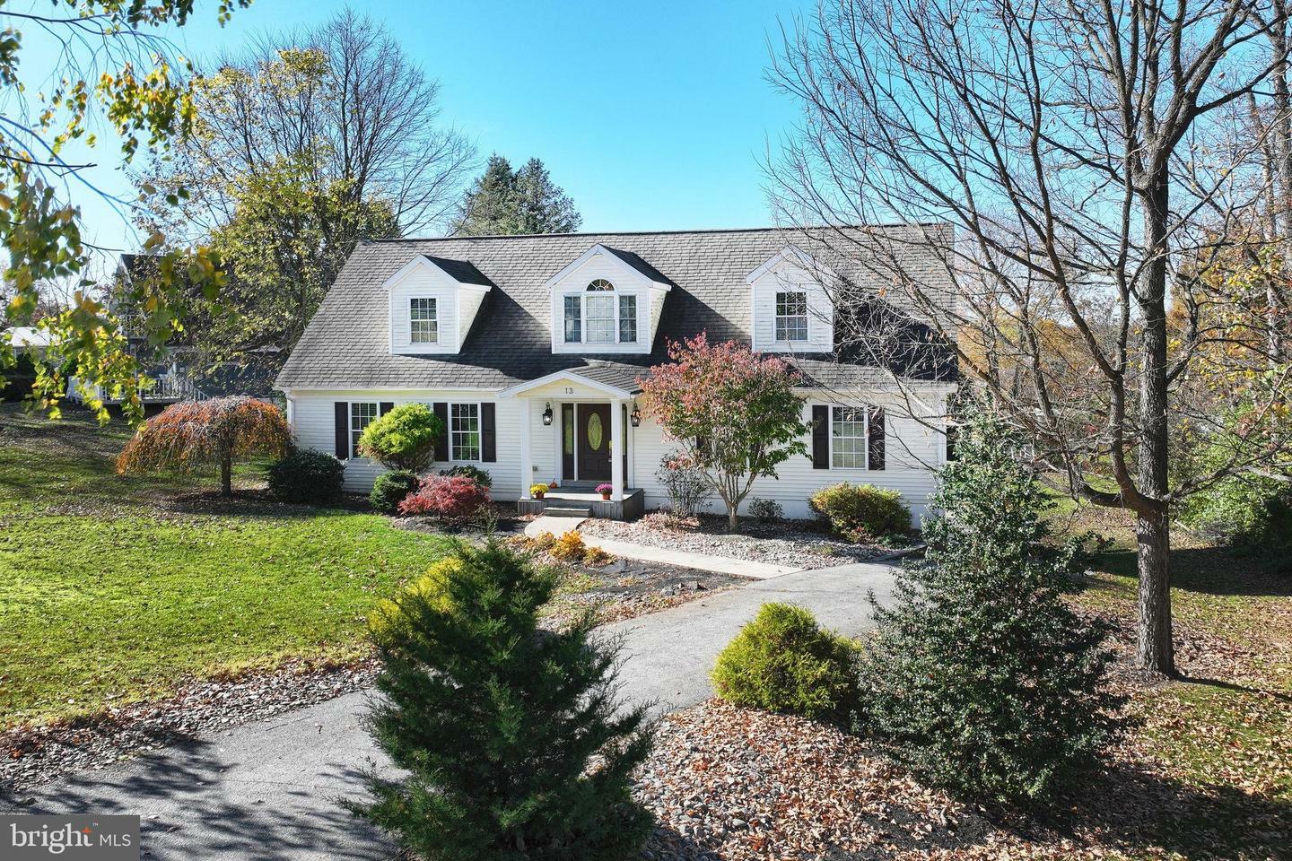 Property Photo:  13 Pemberton Drive  PA 17316 