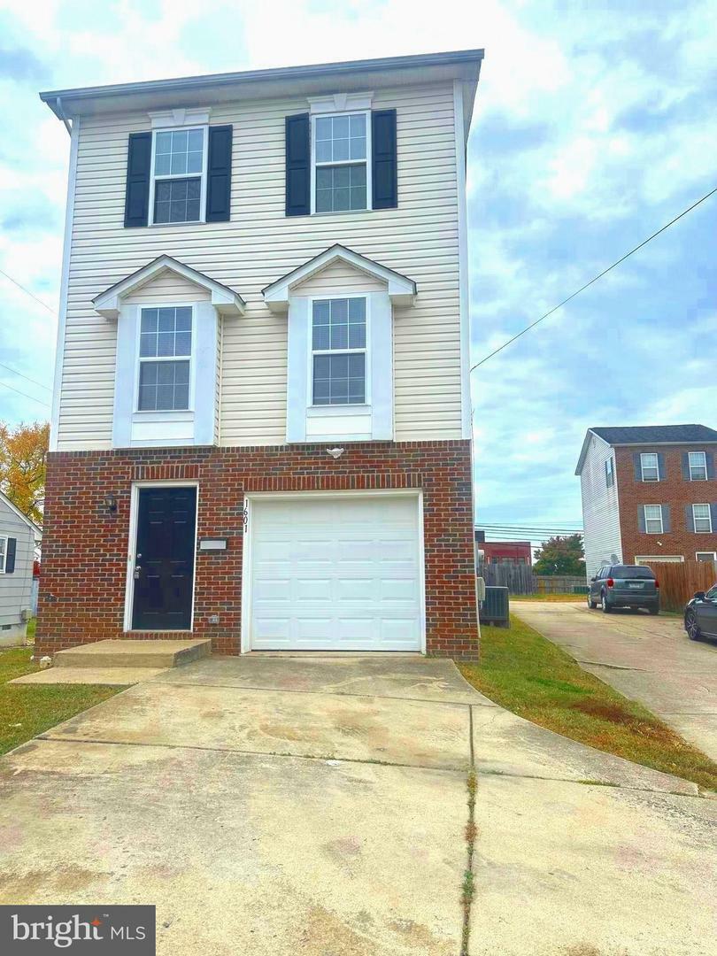 Property Photo:  1601 Airport Avenue  VA 22401 