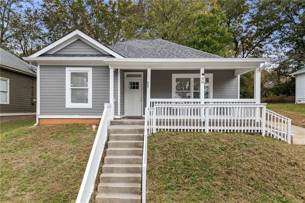 652 Hugh Street SW  Atlanta GA 30310 photo