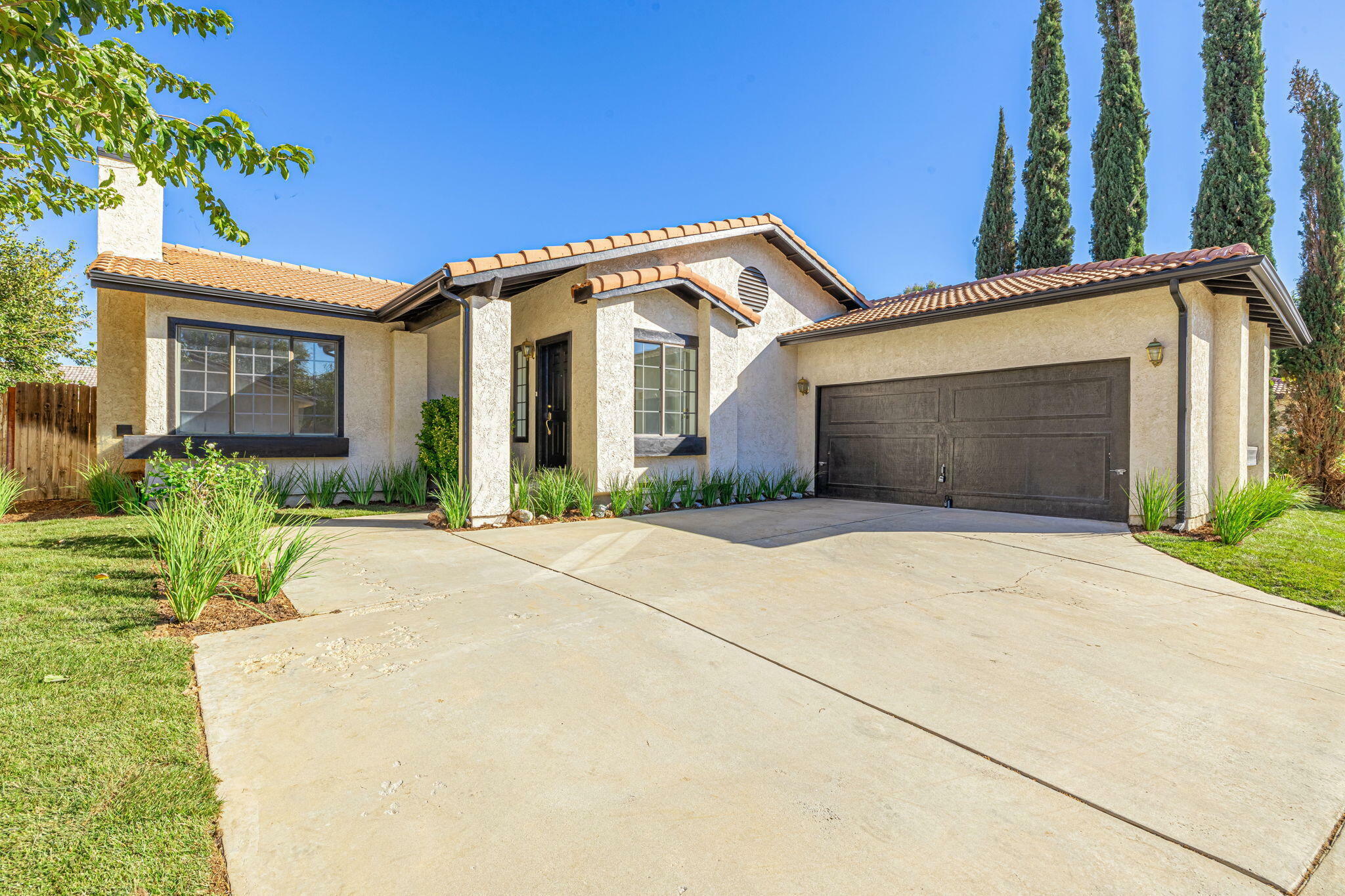 Property Photo:  37644 Laderman Lane  CA 93550 