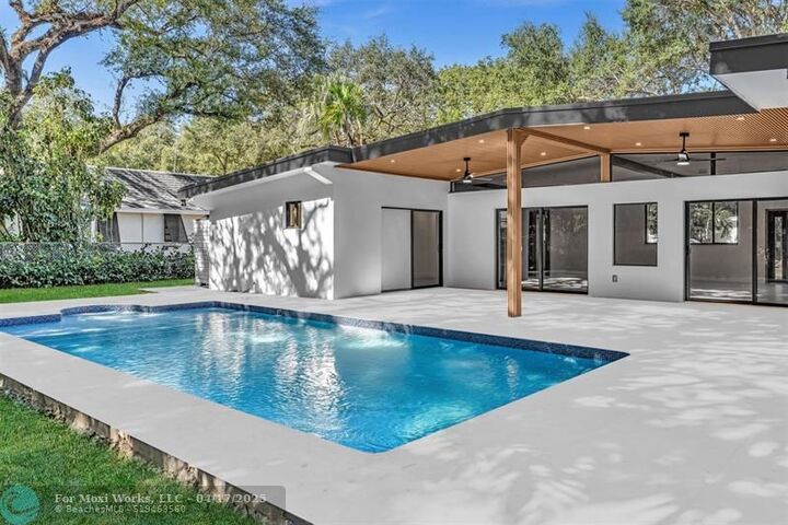 2180 NE 190th Ter  North Miami Beach FL 33179 photo