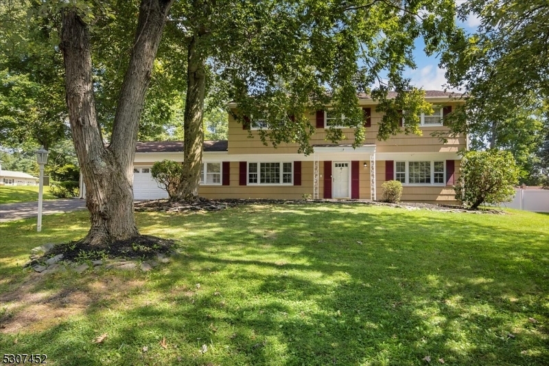 Property Photo:  35 Druid Hill Dr  NJ 07054 