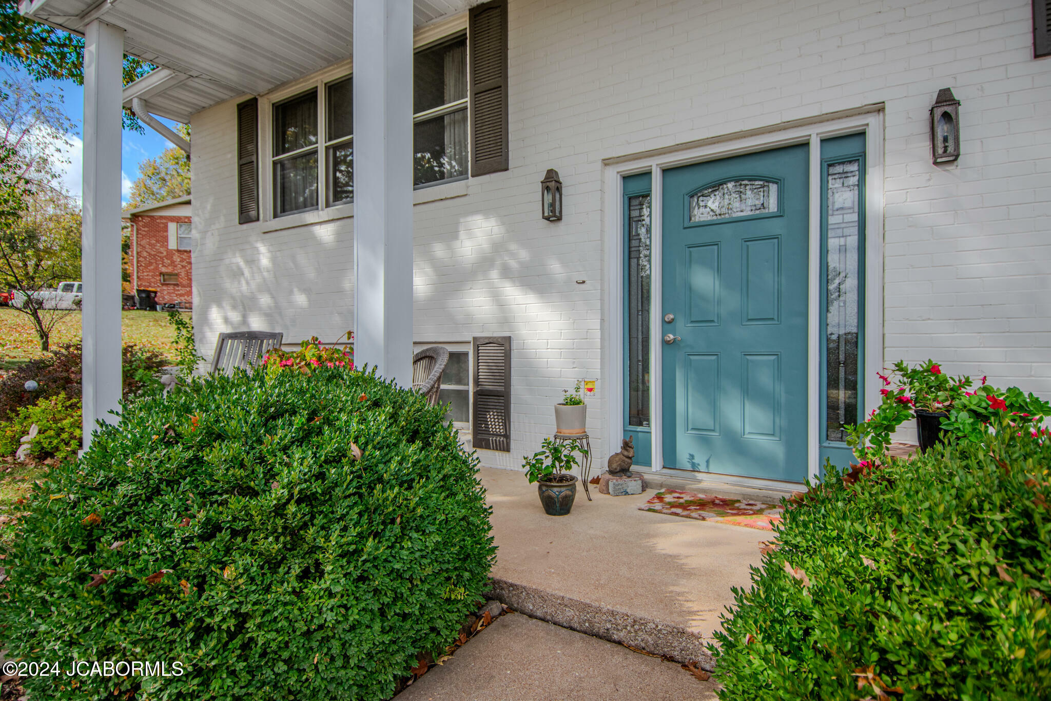 Property Photo:  1733 Roberts Street  MO 65043 