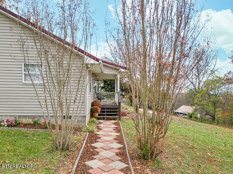 Property Photo:  129 Sourwood Lane  TN 37866 