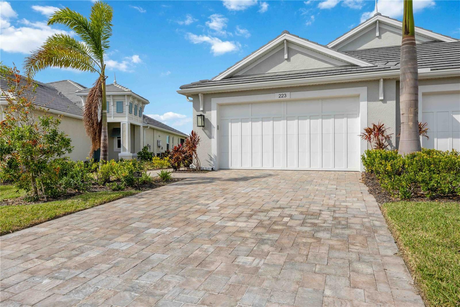 Property Photo:  223 Okeeffe Circle  FL 34212 