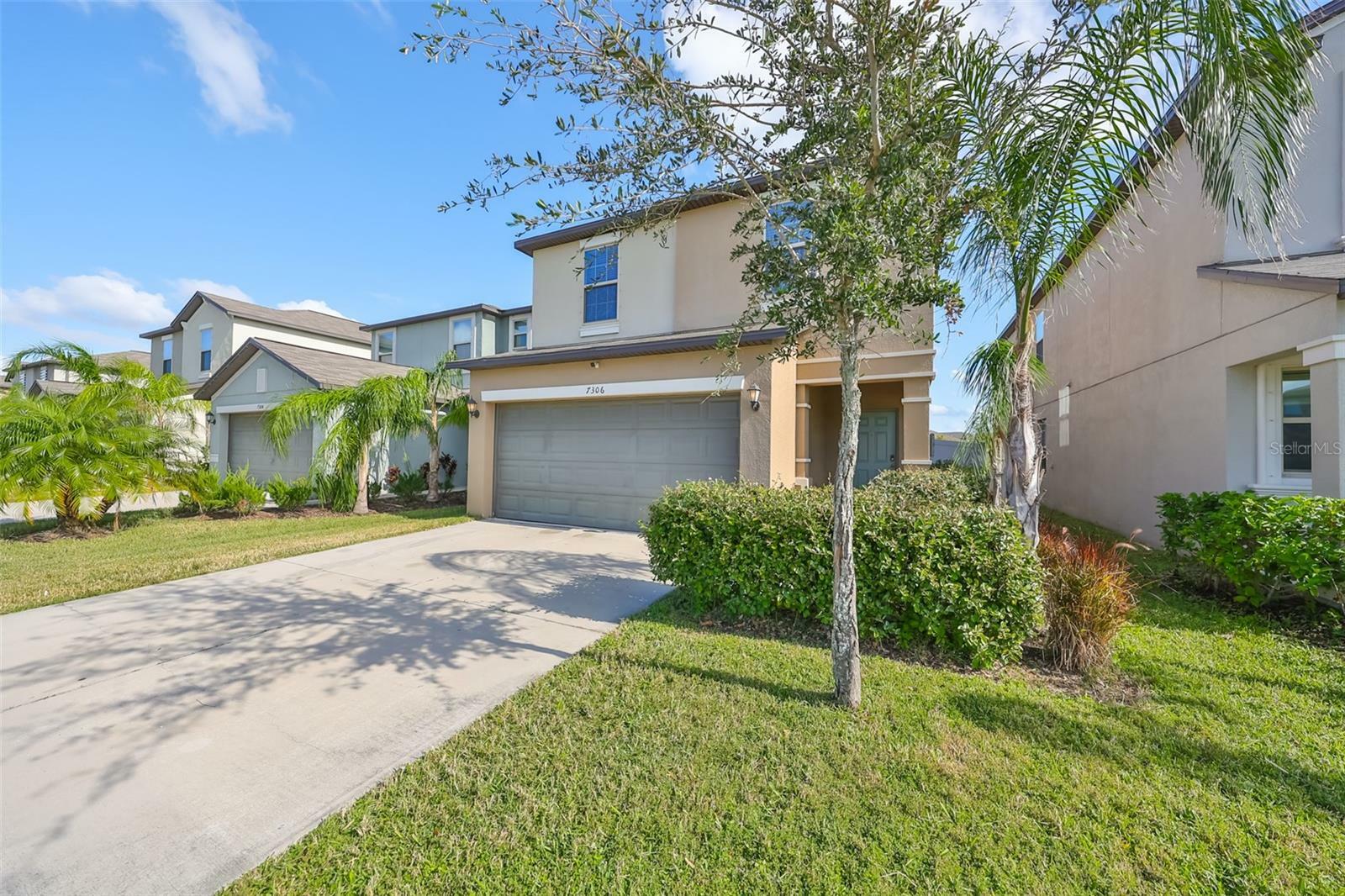 Property Photo:  7306 Samuel Ivy Drive  FL 33619 