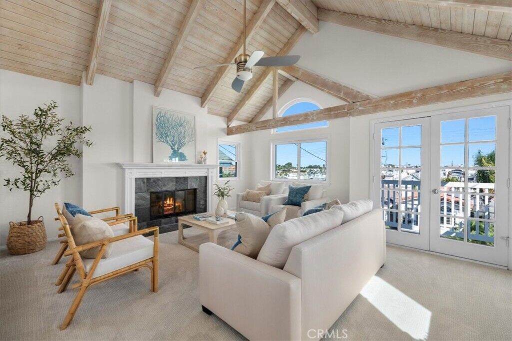 Property Photo: 1643 Stanford Avenue CA 90278