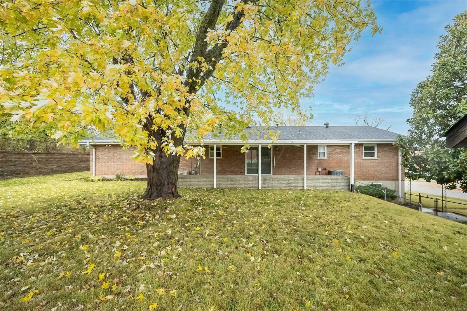 Property Photo:  801 Clarence Drive  MO 63301 