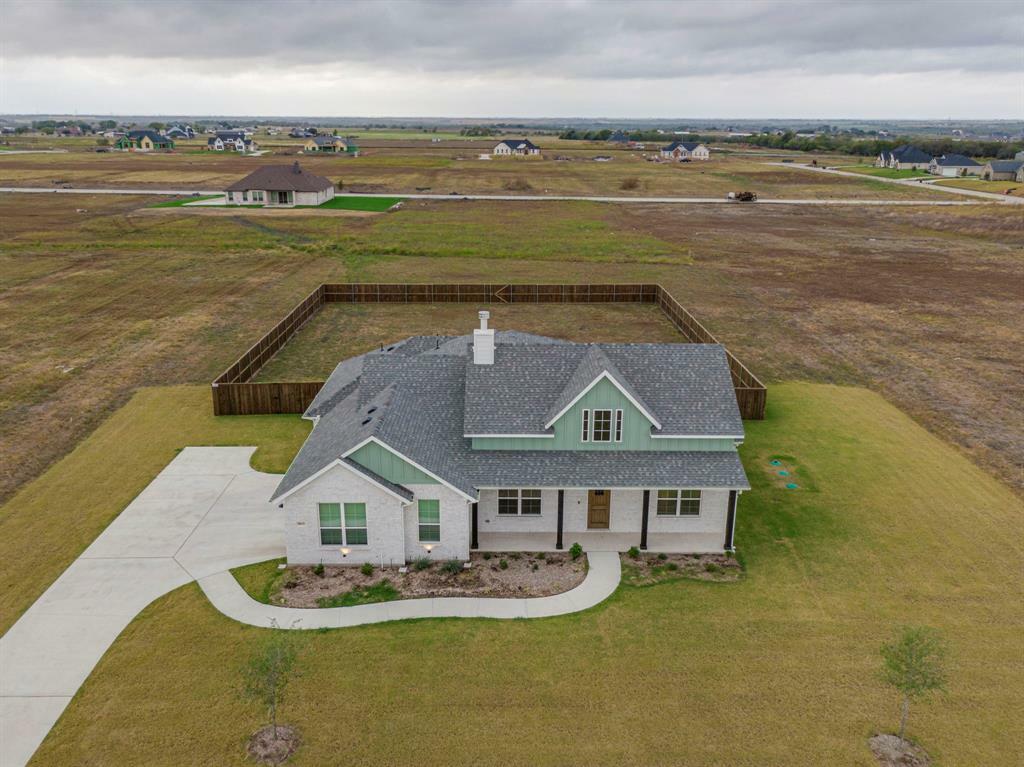 Property Photo:  10631 Rye Bread Lane  TX 76084 