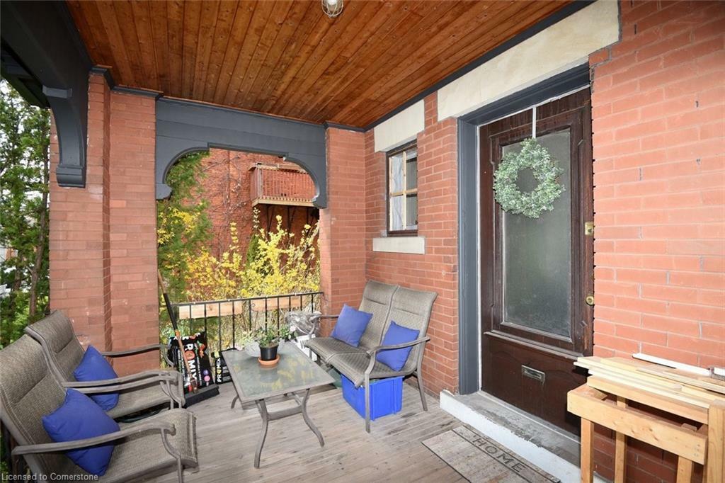 Property Photo:  156 Robinson Street 1  ON L8P 1Z5 