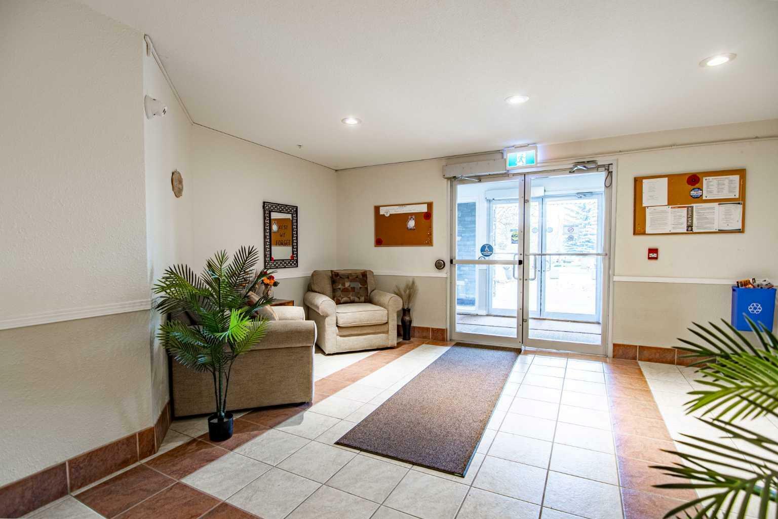 Property Photo:  60 Lawford Avenue 101  AB T4R 3E9 