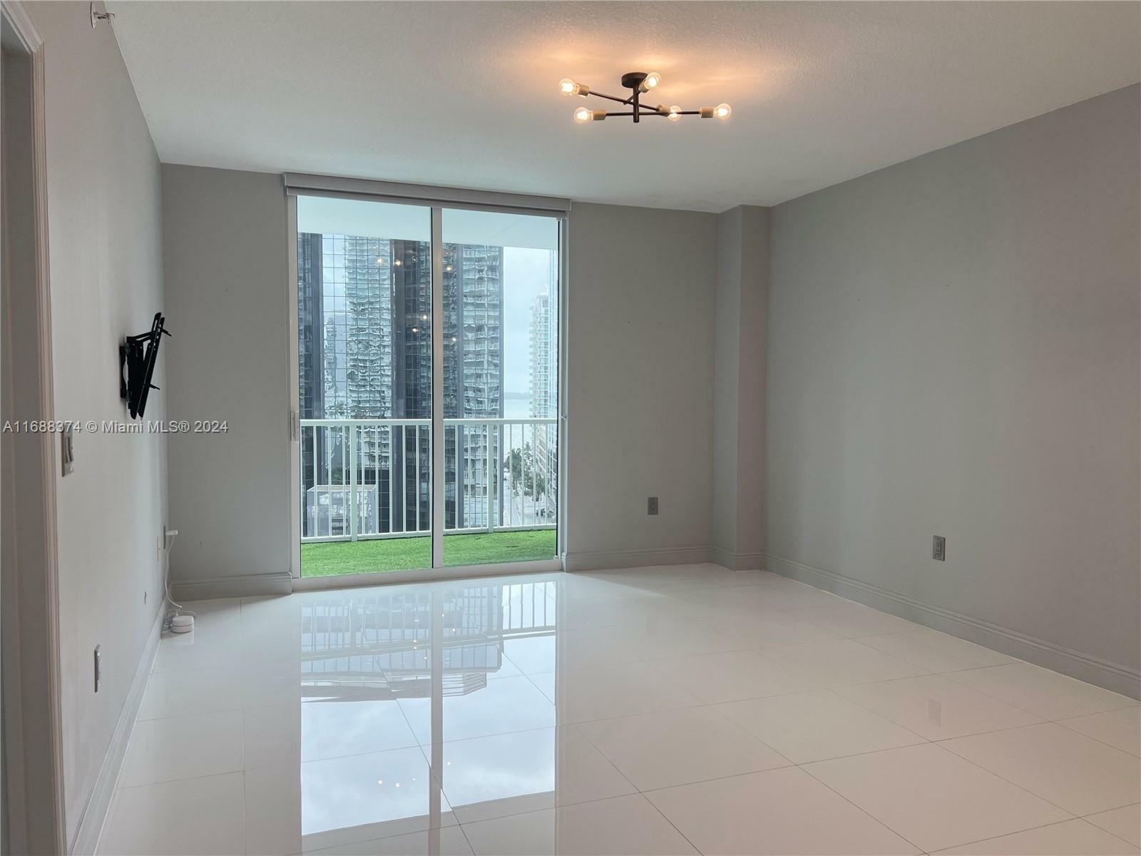 Property Photo:  1250 S Miami Ave 1110  FL 33130 