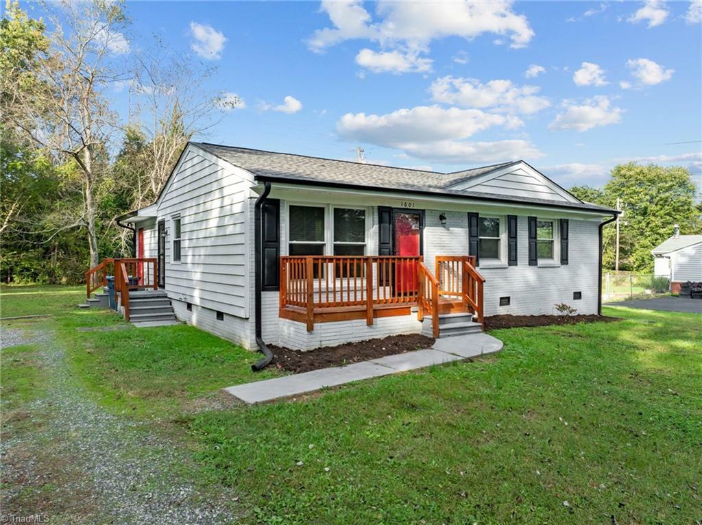 Property Photo:  1601 Brill Road  NC 27406 