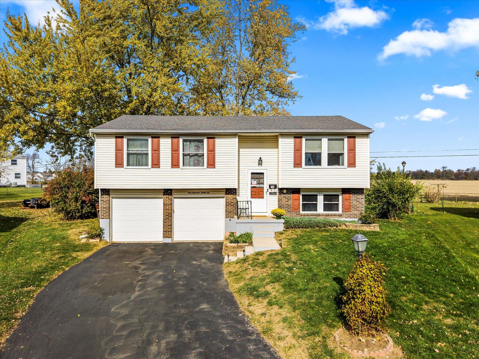 Property Photo:  136 Wickham Farm Circle  OH 45322 