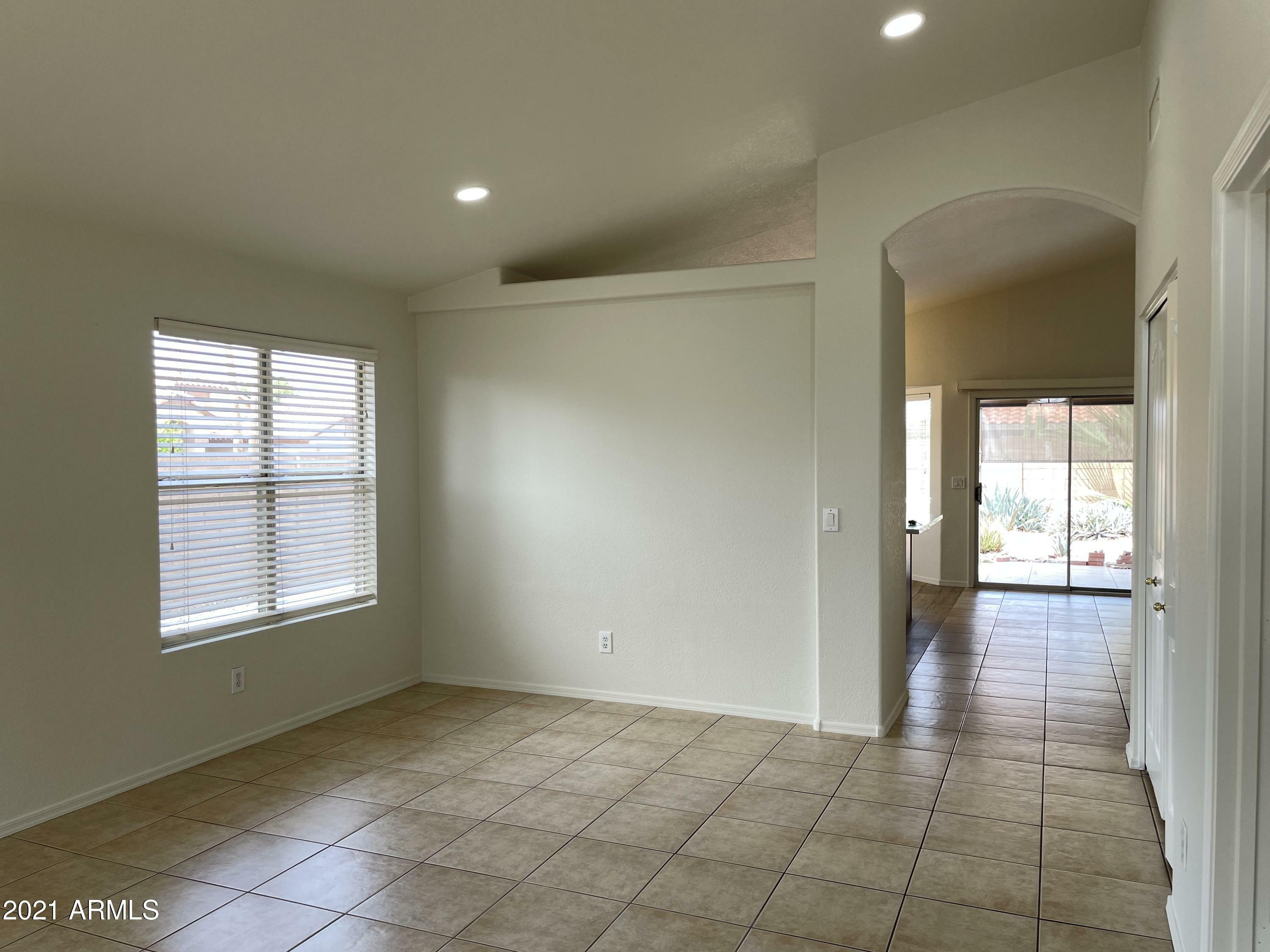 Property Photo:  2164 S Edgewater Circle  AZ 85209 