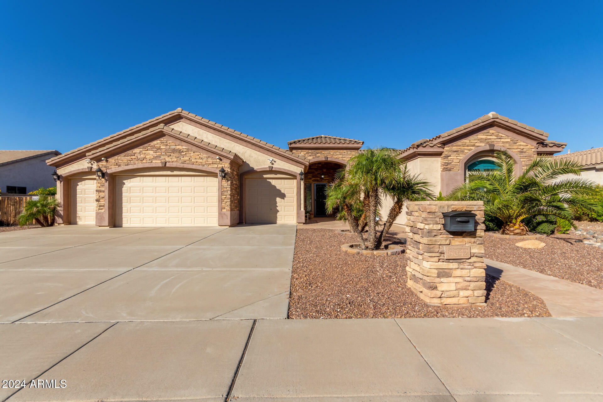 Property Photo:  8042 W Electra Lane  AZ 85383 