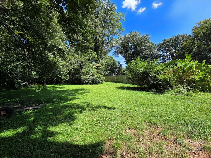 Property Photo:  4103 Glenwood Drive  NC 28208 