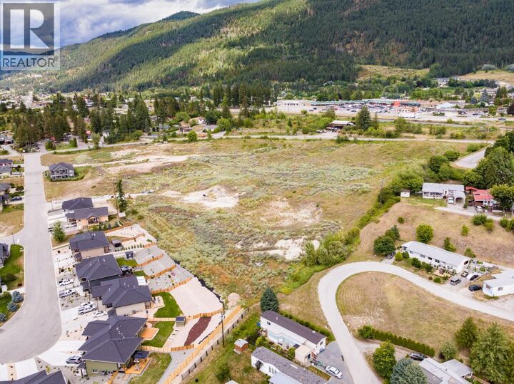 Property Photo:  712 Valleyview Drive  BC V0B 1G0 