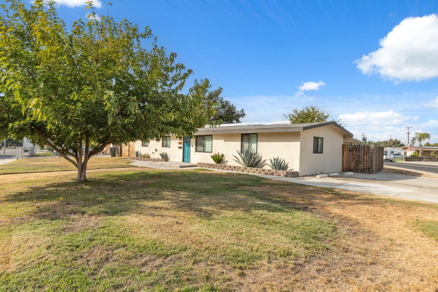 Property Photo:  345 Gettysburg  CA 93612 