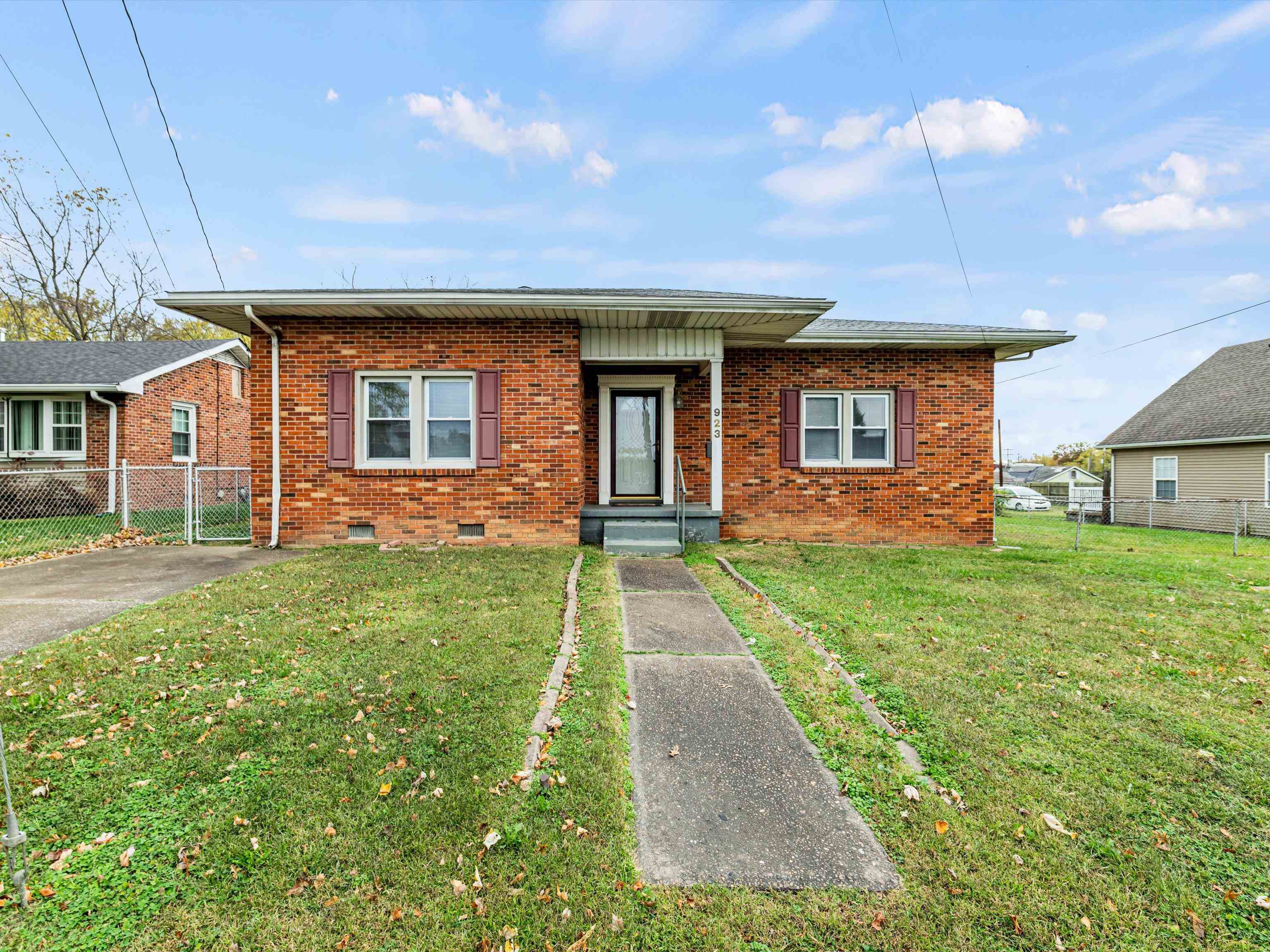 923 Clay St  Henderson KY 42420 photo