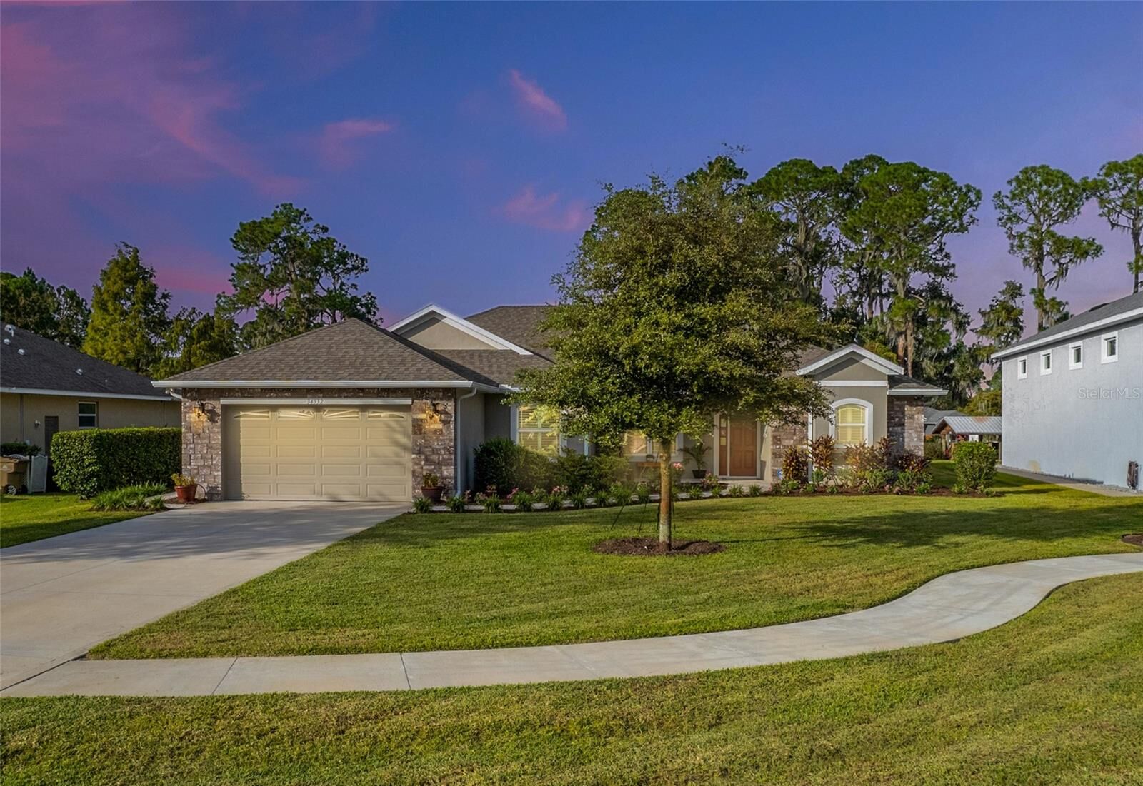 Property Photo:  34932 Golden Tree Drive  FL 34788 