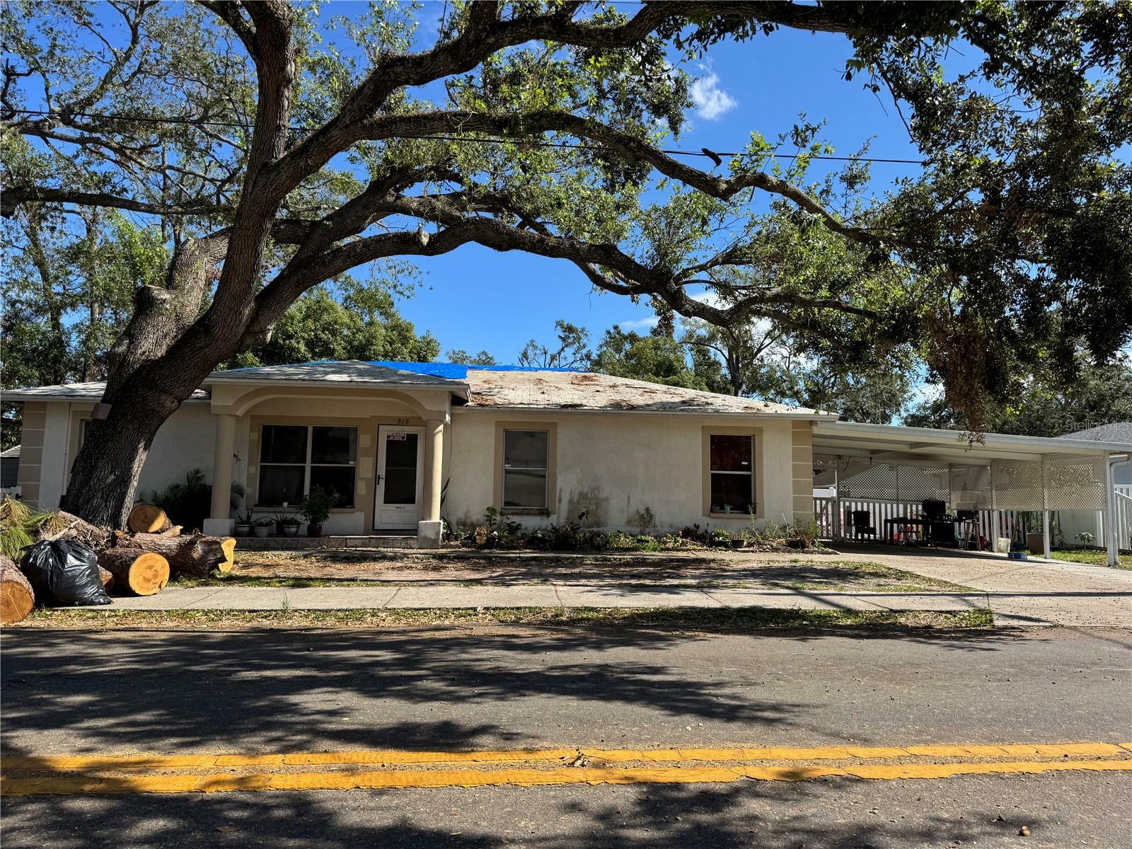 Property Photo:  818 W Sligh Avenue  FL 33604 