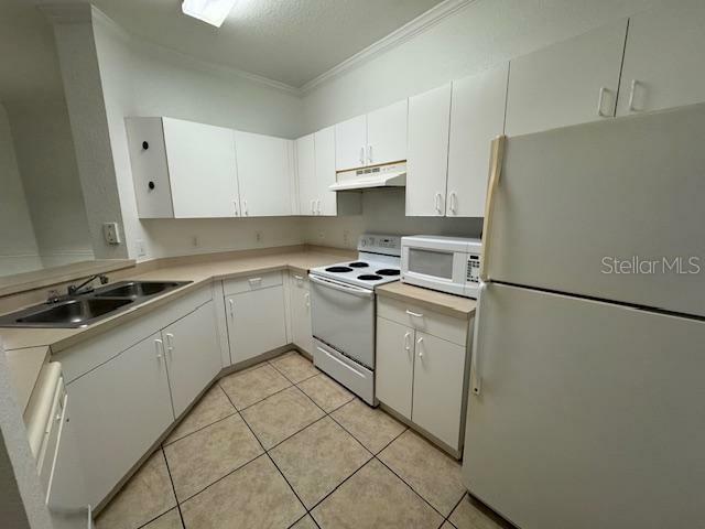 Property Photo:  3611 Conroy Road 818  FL 32839 