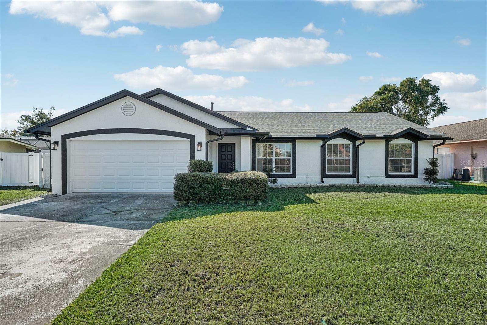 Property Photo:  12021 Vanilla Court  FL 32837 