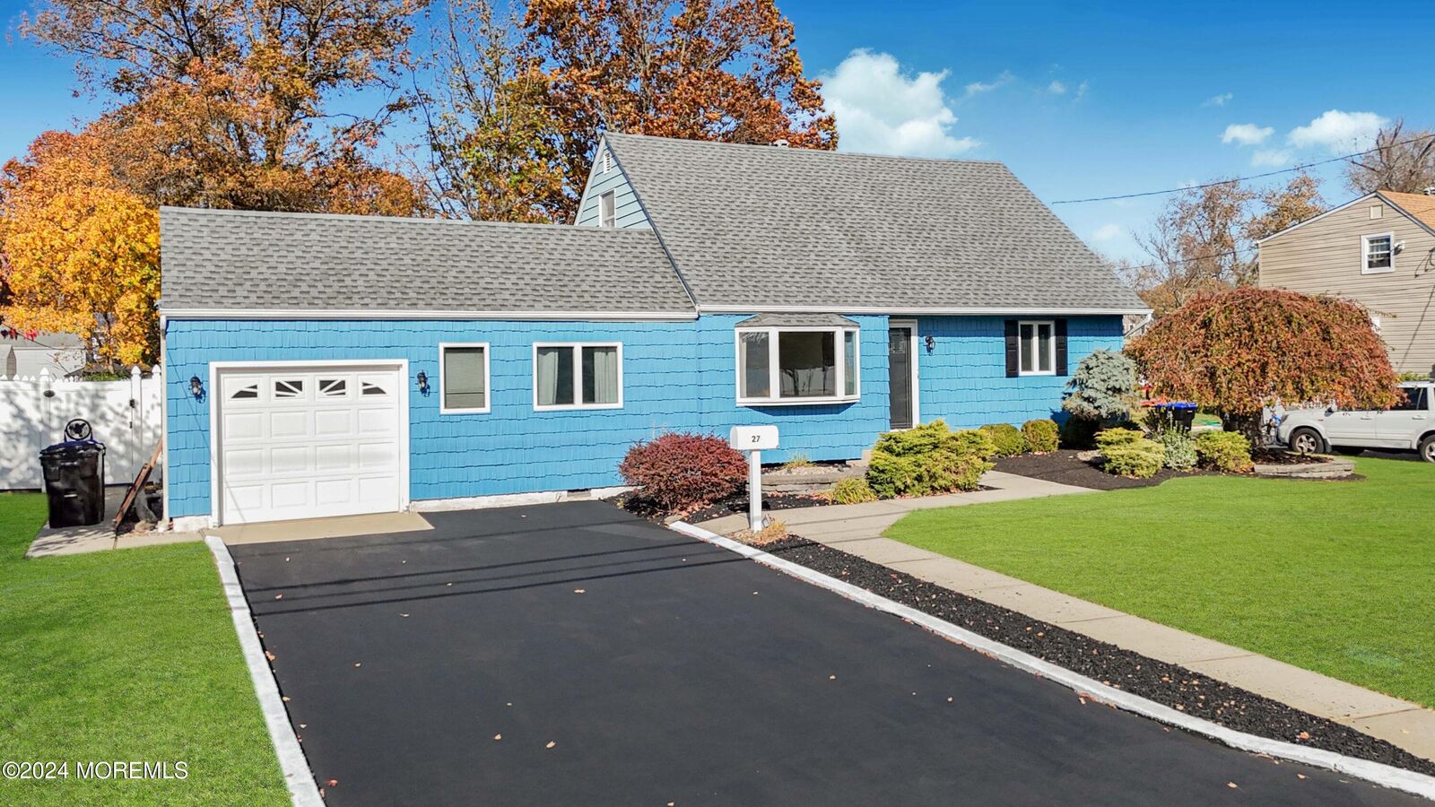 Property Photo:  27 Fairfield Road  NJ 08816 