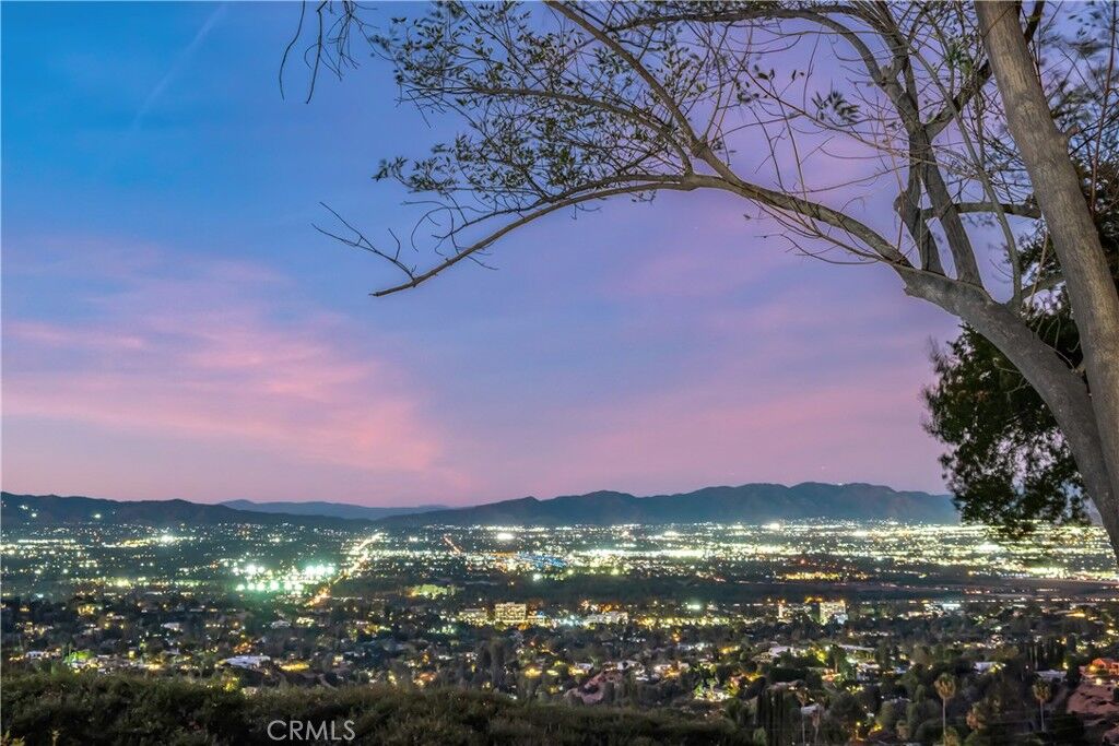 Property Photo:  3131 Stone Oak Drive  CA 90049 