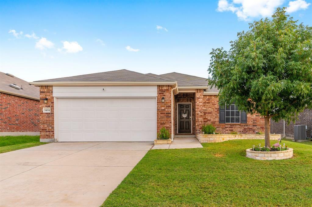 Property Photo:  1404 Trace Drive  TX 76227 