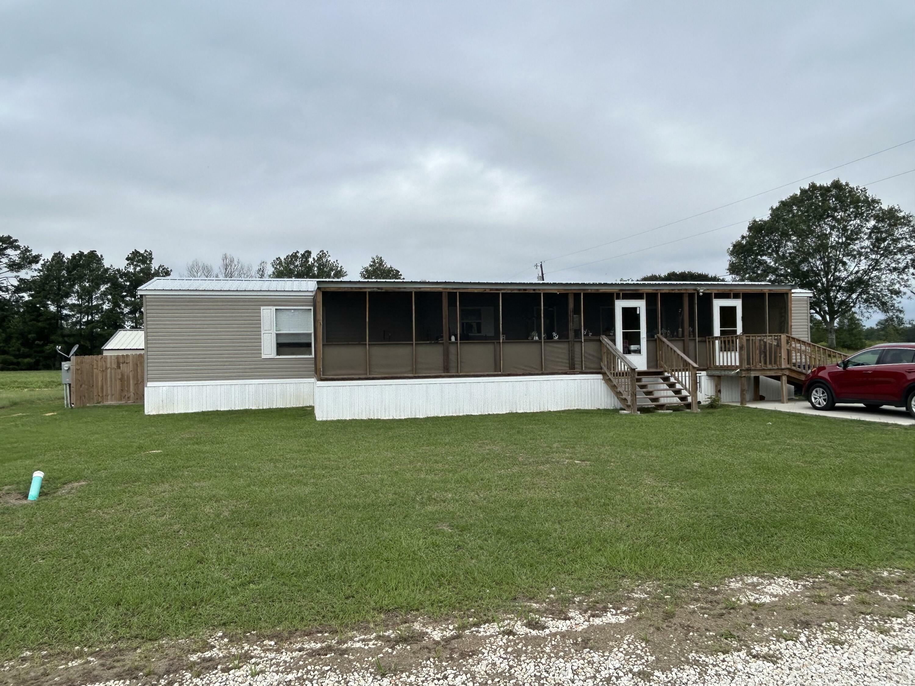 100 Emrie Ln  Leesville LA 71446 photo