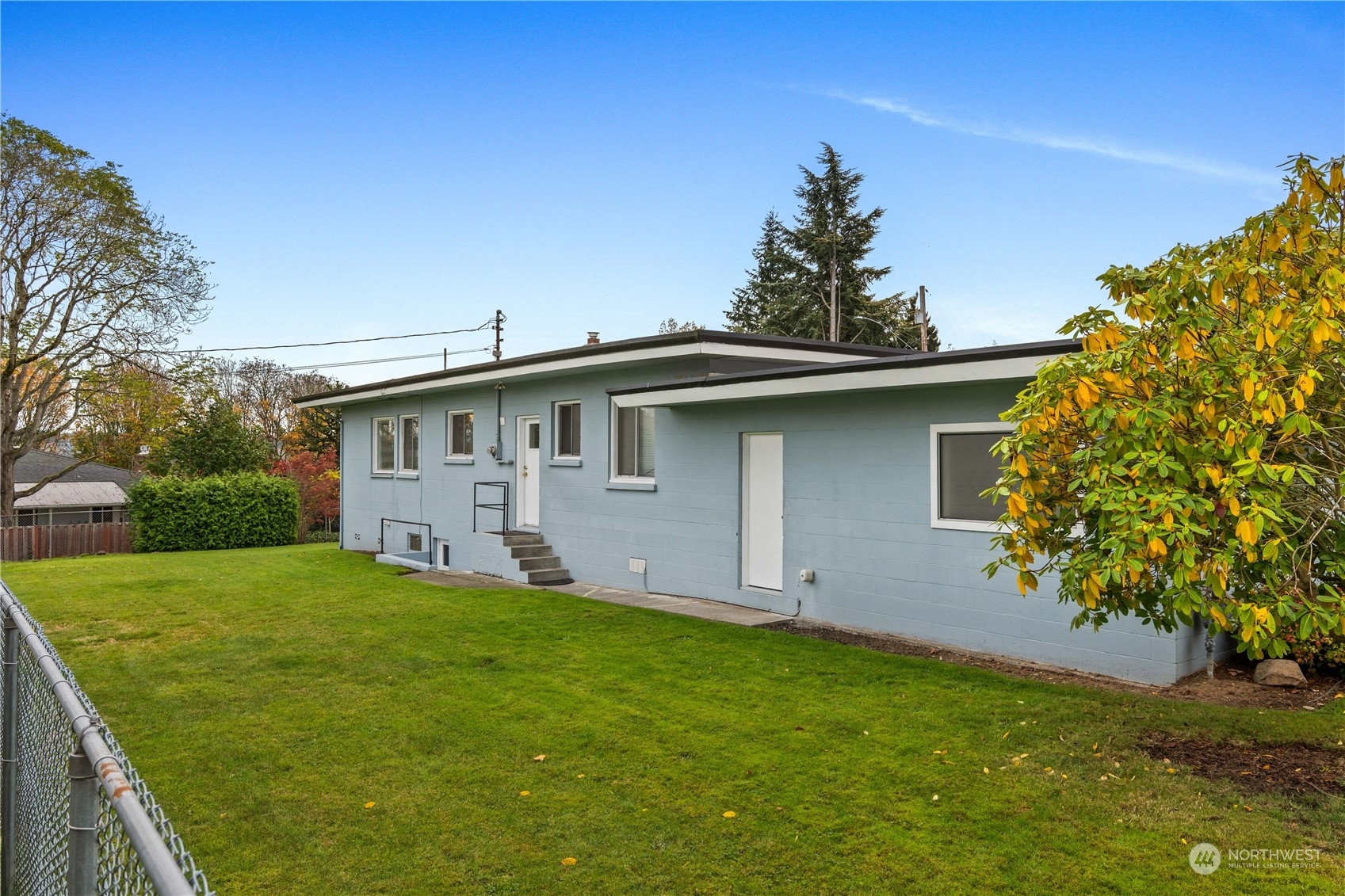 Property Photo:  3703 24th Street  WA 98201 