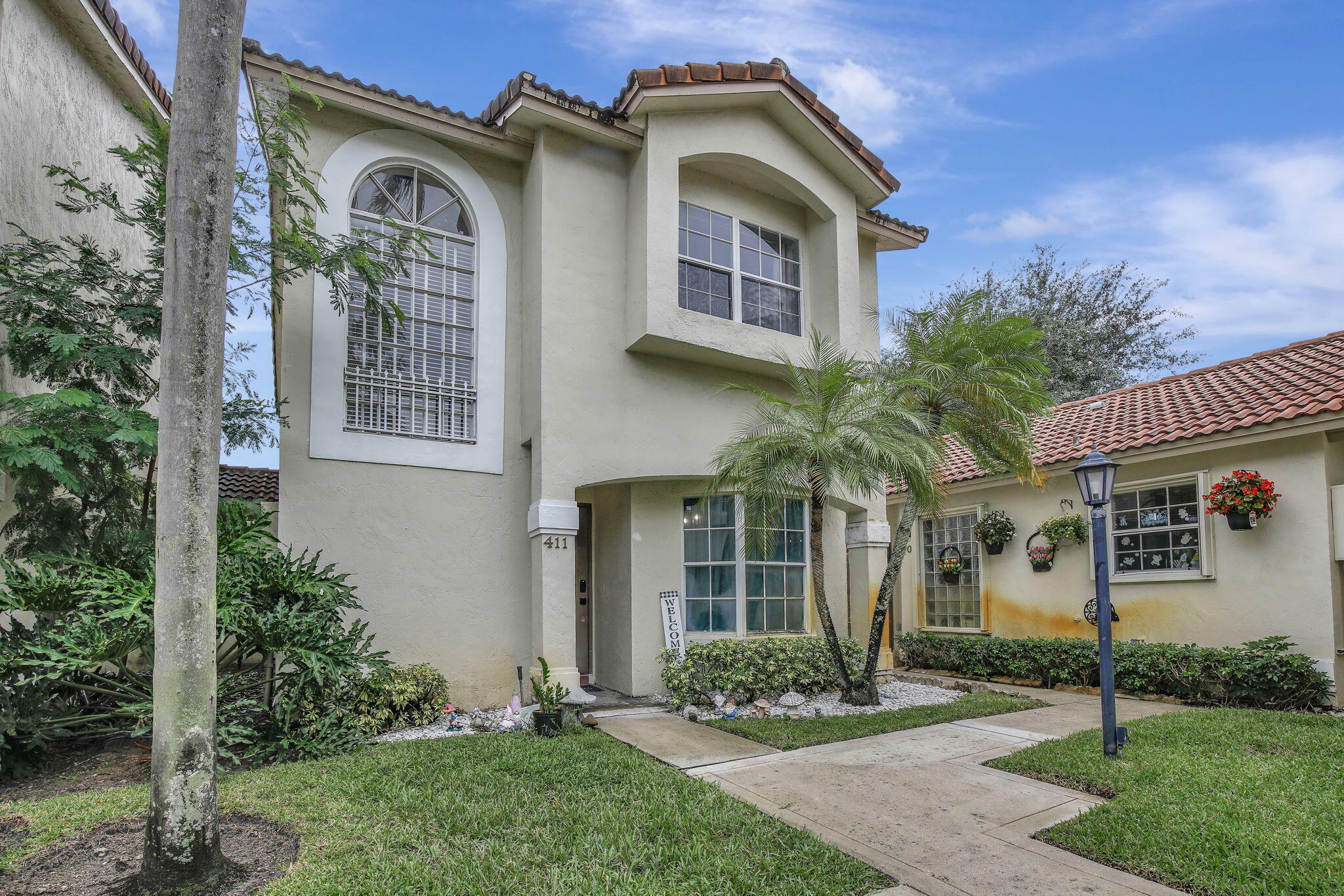 Property Photo:  411 NW 108 Ter Terrace 411  FL 33026 