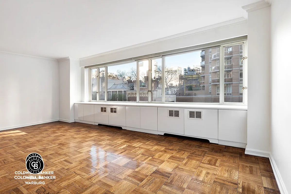 Property Photo:  166 E 63rd Street 5F  NY 10065 