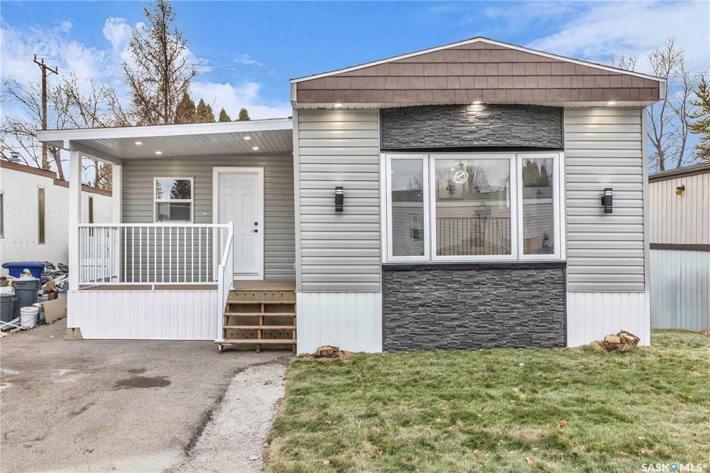 Property Photo:  1035 Boychuk Drive 69  SK S7H 5B2 