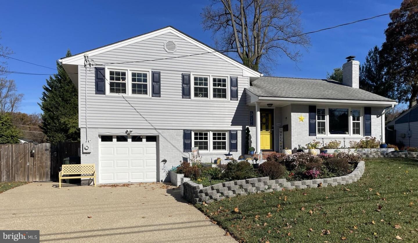 Property Photo: 7404 Inzer Street VA 22151