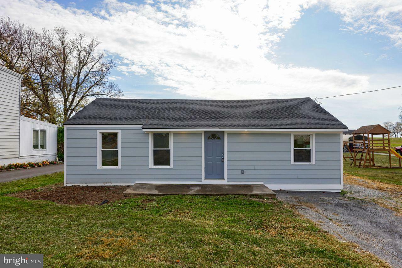 Property Photo:  906 Donegal Springs Road  PA 17552 