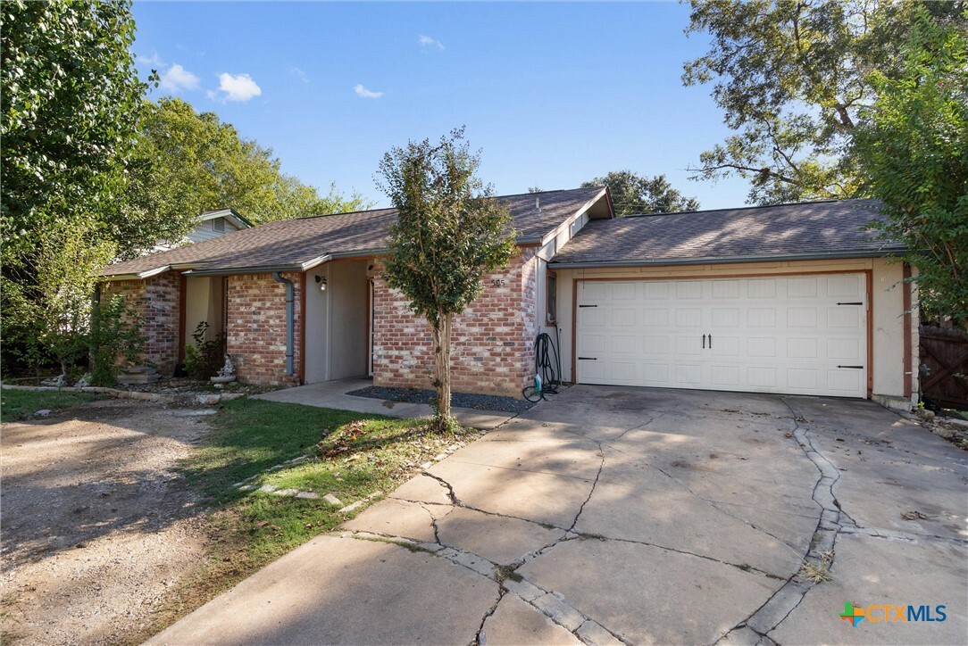 5105 Palo Blanco Lane  Austin TX 78744 photo