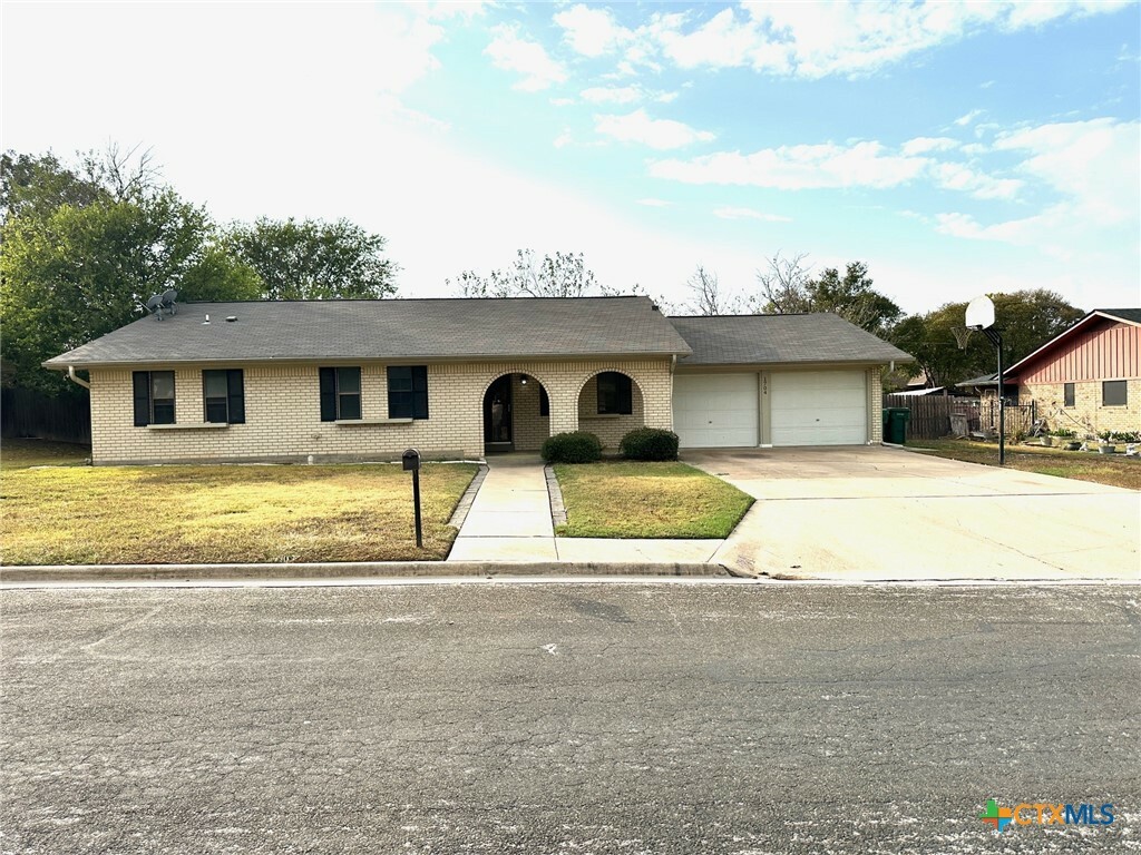 Property Photo:  1704 Elk Trail  TX 76548 